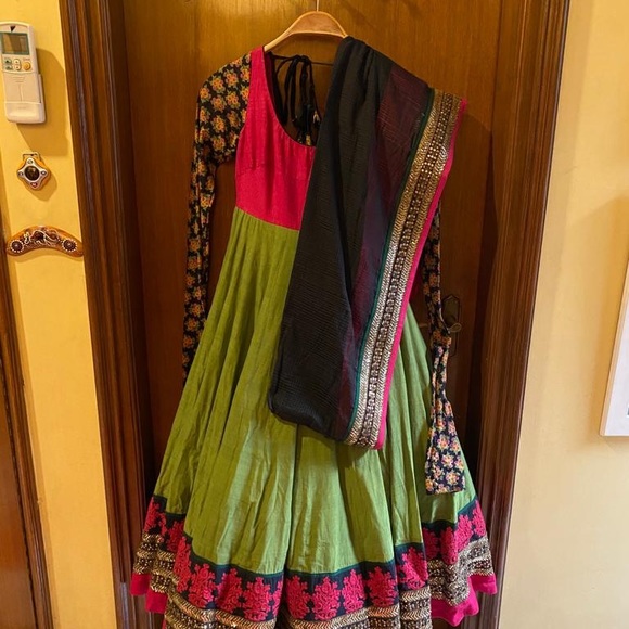 Sabyasachi cotton Anarkali. Worn once. - Picture 3 of 11